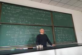 //news.crzhubo.org/_mediafile/news/2018/06/19/2215tii3j5.jpg
